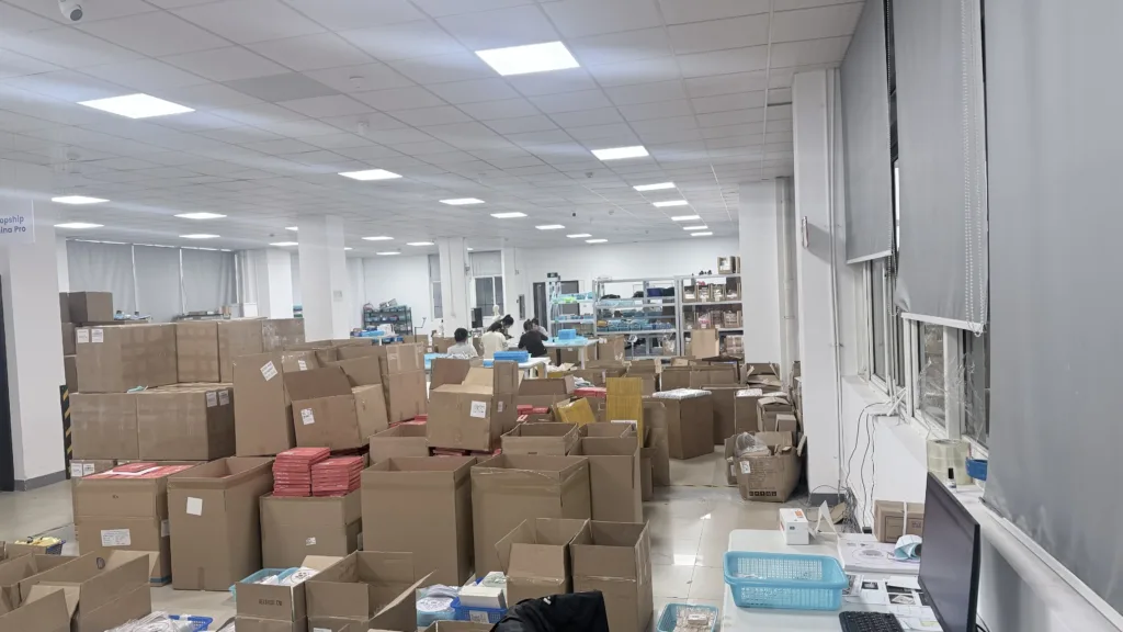 automatic-order-fulfillment-warehouse