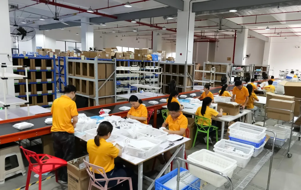 Dongguan-Warehouse-Team